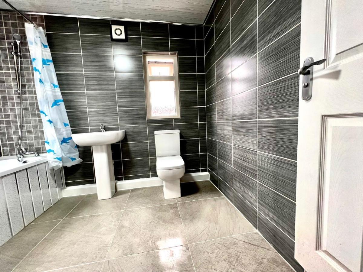 Relax Dotcom Apartment แมนเชสเตอร์ ภายนอก รูปภาพ